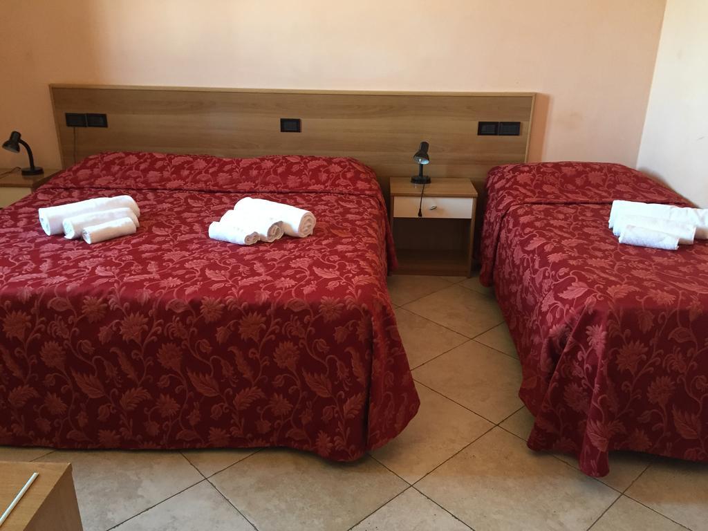 Hotel Le Corti Pitstop Ferrara Exterior foto